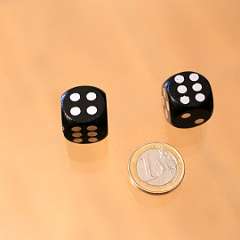 13: Jedna kocka je cinknuta vzdy 6