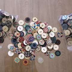 15: Gombiky - drevene