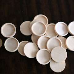 10: Wooden_Cabochon_Light_3cm