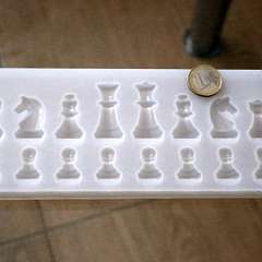 22: Chess_Small