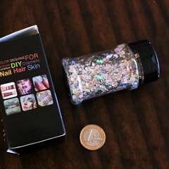 80: Holographic_glitter