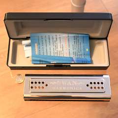 20: Swan 2-in-1 Dual-sided Tremolo Harmonica  Key of C&G