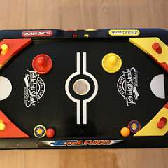 18: 2 games - air hokey, Bagatel