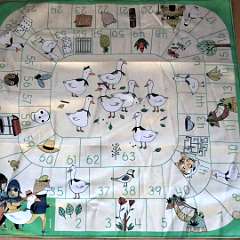 67: Fun_Goose_Game_Textil_Obrus_75x75cm