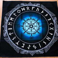 69: Viking_Tarot_Textil_Obrus_75x75cm