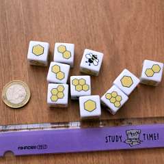 25: D6_16mm_Vcely_Plast