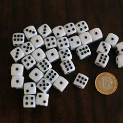 57: Dice_White_12mm.JPG