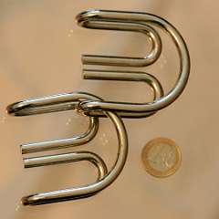 17: Hanayama Cast Devil