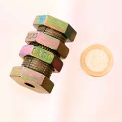 13: Hanayama Cast Nutcase