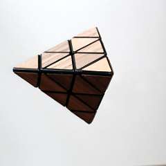 19: Pyramida Wood 3x3x3