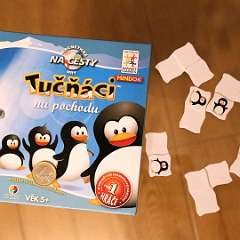 12: Tucnaci na pochodu