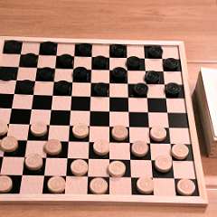 2: Dama-Internacional