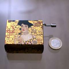 25: Music box2