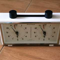 2: Sach. hodiny analog