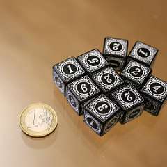 37: Dices11
