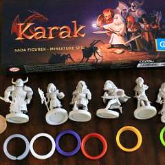 24: Karak zakladnych 6 figuriek