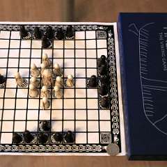 13: Hnefatafl
