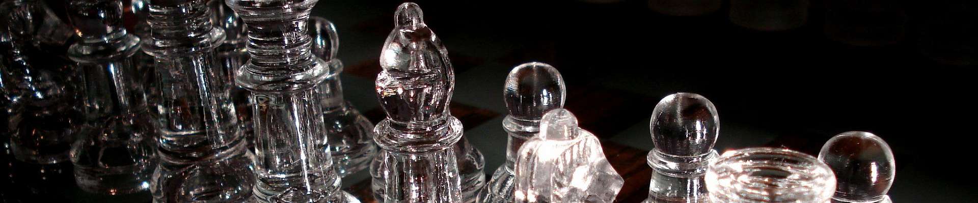 Boj pesiakov proti figuram